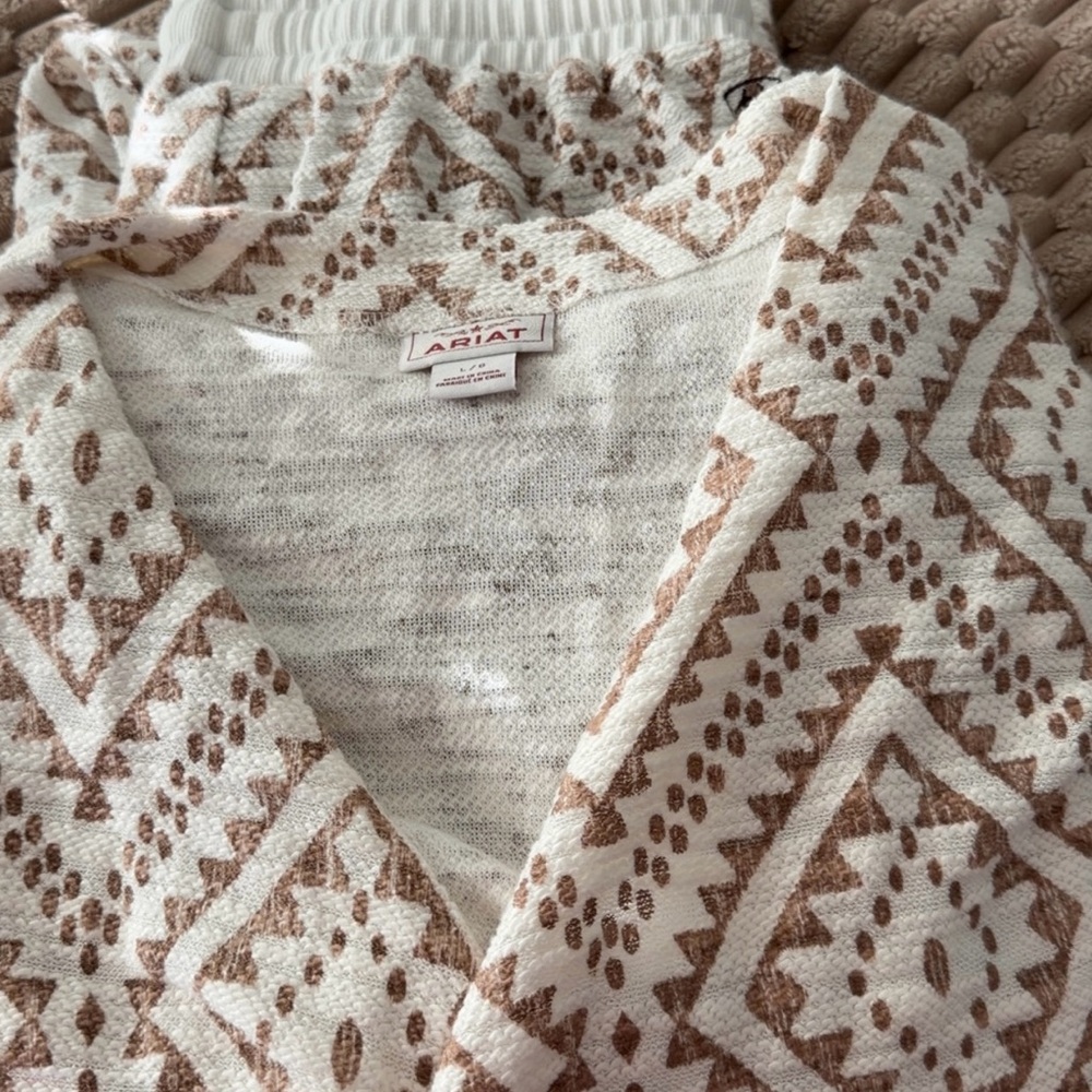 Ariat Women's Geometric Cream and Brown Cardigan